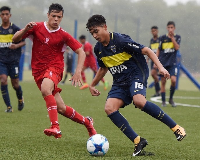 Cinco triunfos ante Huracán