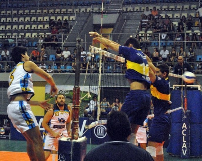 Boca ganó y escaló a la punta