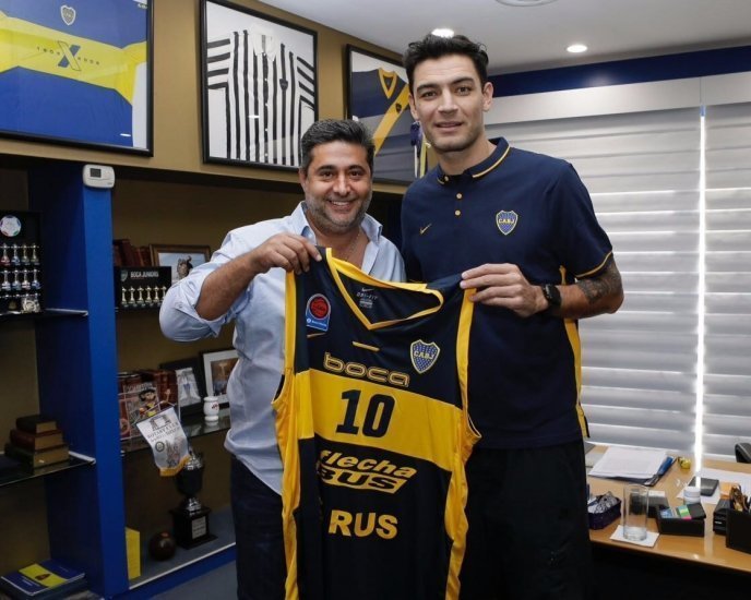 Un refuerzo olímpico: Delfino se puso la 10 azul y oro