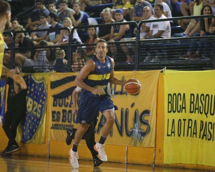 “Jugar en la Bombonerita es un plus”